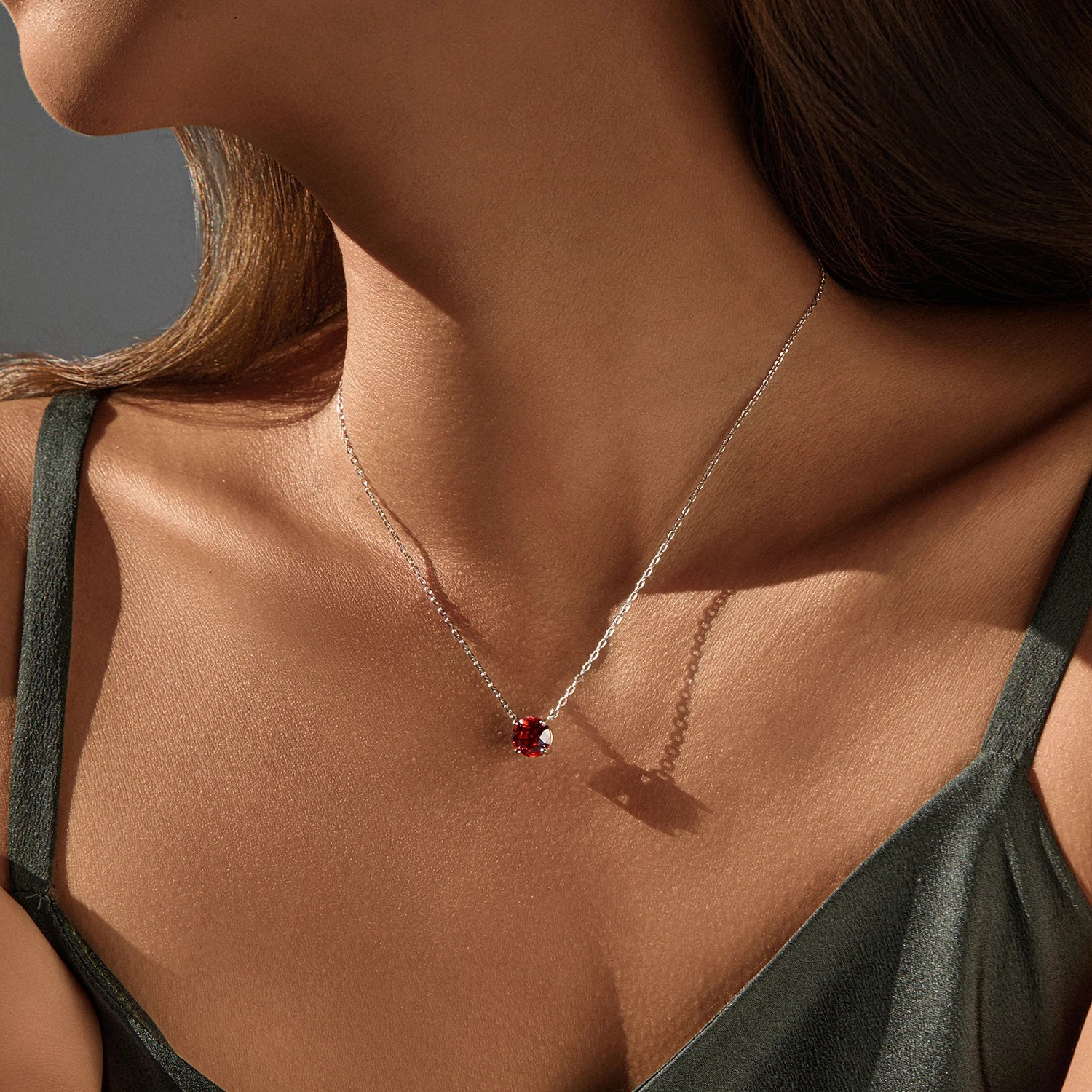 MODIAN 925 Sterling Silver Trendy Round Rose Cut Pomegranate Red Zircon Pendant Necklaces For Women Fine Jewelry