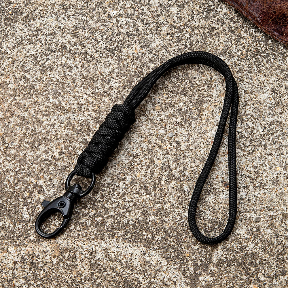MKENDN Outdoor Rock Climbing Keychain Handmade Braided Paracord Clip Buckle Keychains Tactical Survival Tool Carabiner Hook Cord
