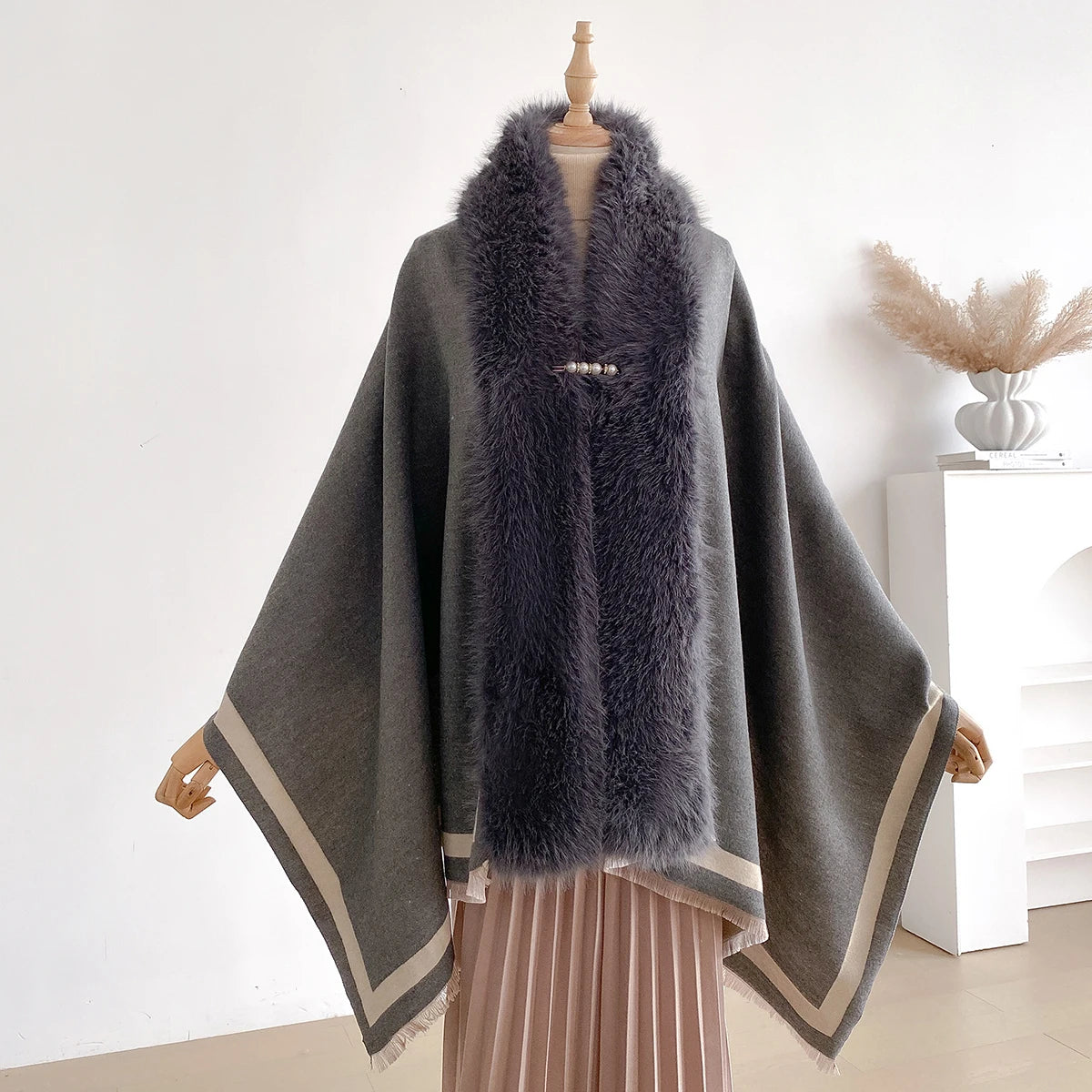 Women Winter Thicken Warm Long Poncho Loose Scraves Sleeves Leopard Capes Black Striped Faux Fur Collar Cloak Scraf