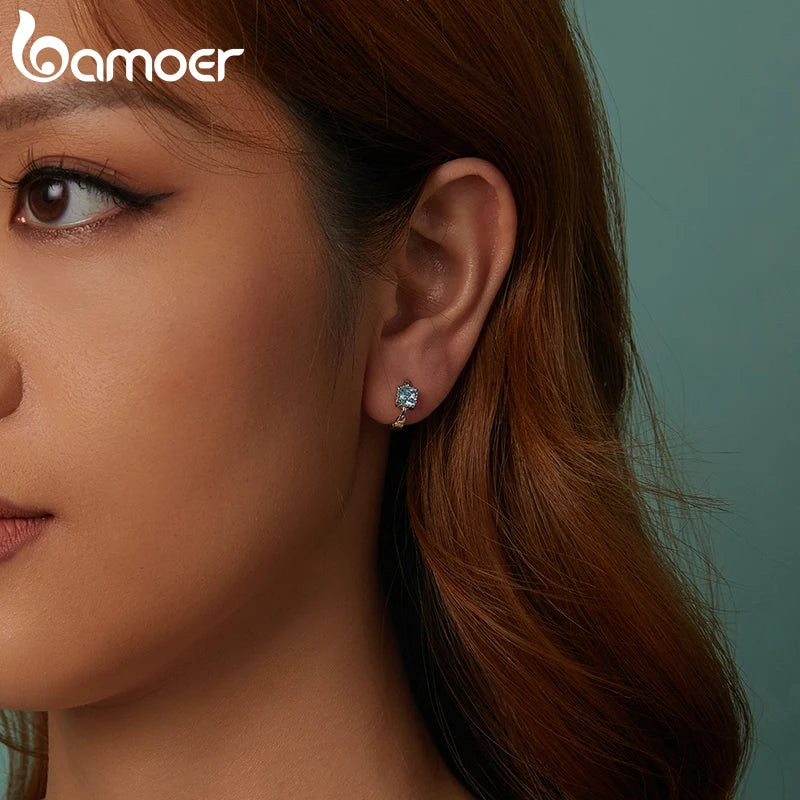 BAMOER 925 Sterling Silber Eingelegte Blaue CZ Geometrische Quadratische Ohrstecker Leichter Luxus Reifer Glamour Frauen Schmuck Zubehör