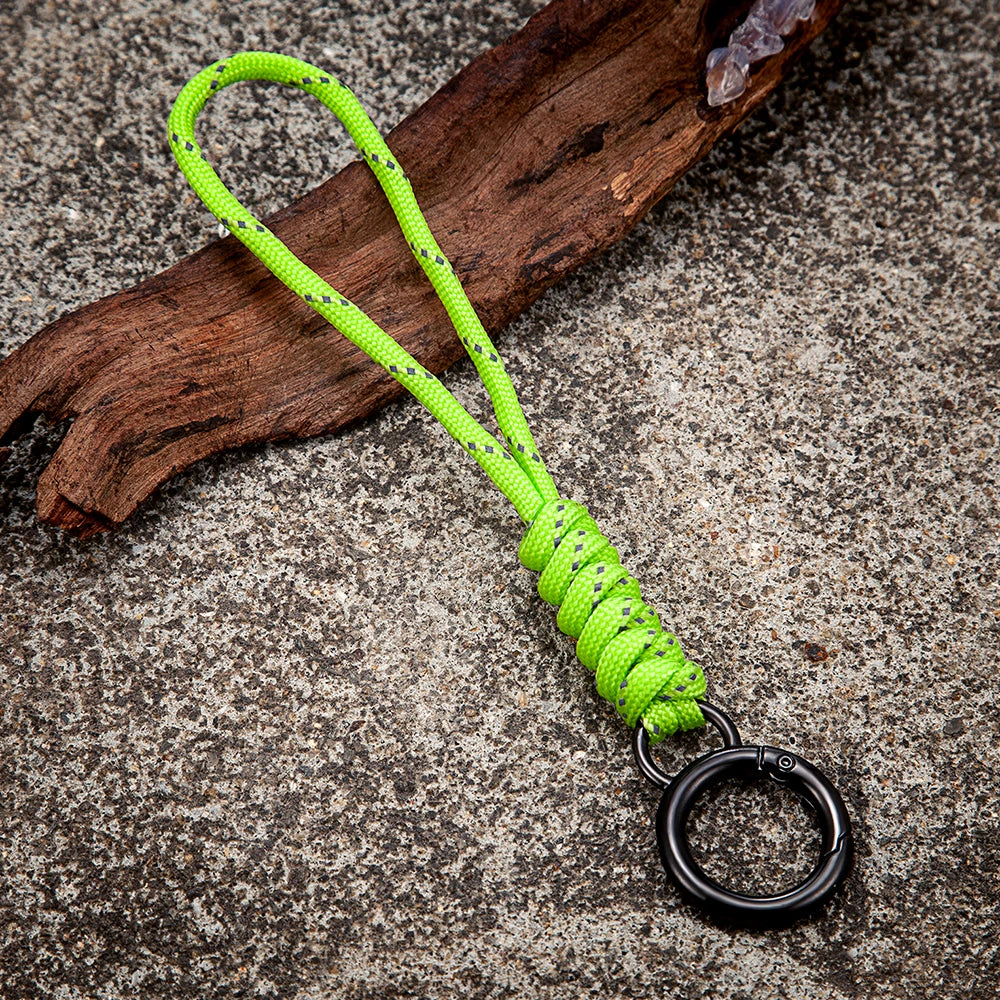 MKENDN 7-strängiges Paracord-Seil, geflochtener Schlüsselanhänger, Notfall-Schlüsselband für Outdoor-Aktivitäten, taktisches Überlebenswerkzeug, Rucksack-Schlüsselring gegen Verlust