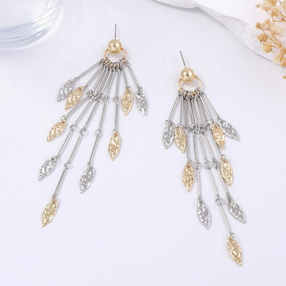 ZAA Luxury Retro Long Tassel Geometric Leaf Splicing Temperament Earrings