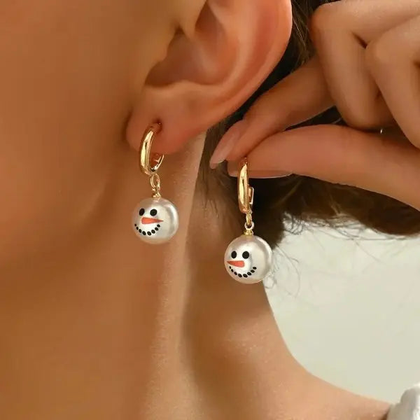 Korean Luxury Zircon Imitation Pearl Snowman Stud Earrings for Women Shiny Crystal Snowflake Earring Christmas Party Jewelry
