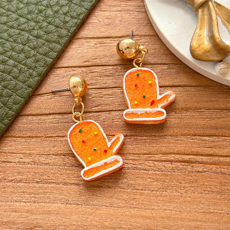 Christmas Gingerbread Man Resin Earrings for Women Biscuits House Xmas Tree Gloves Pendant Earring Girls New Year Jewelry Gift