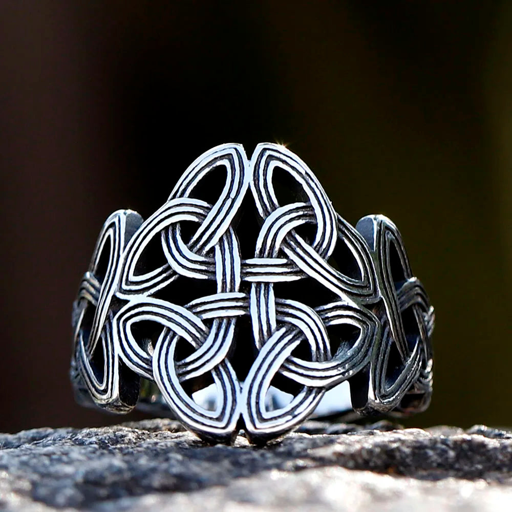 2024 New Pattern Stainless Steel Ring Wiccan Cross Celtics Knot Women Rings Witchcraft Good Luck Protection Amulet jewellery