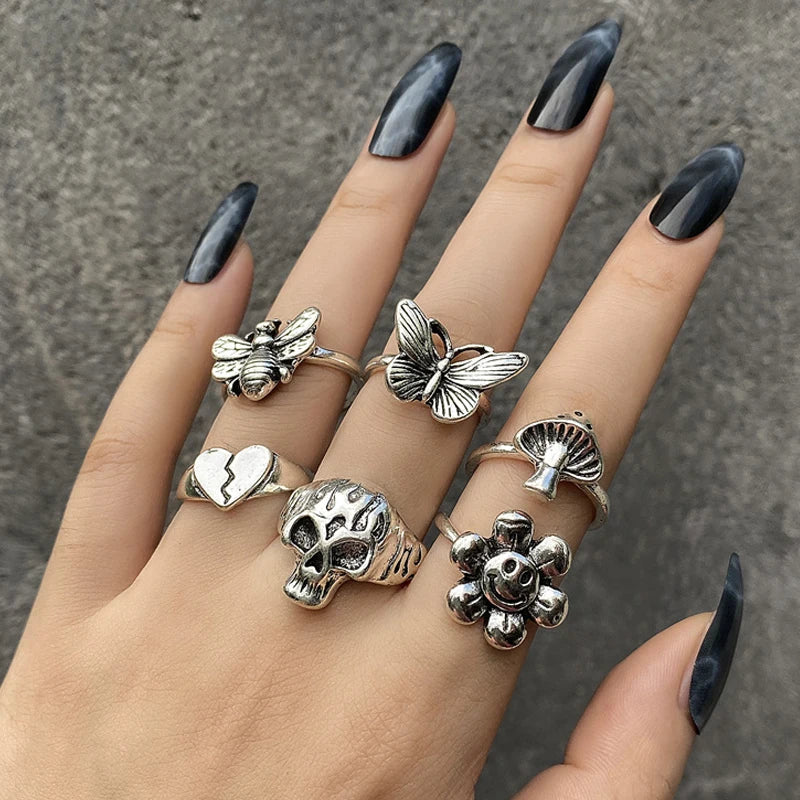 Punk Heart Ring Set for Women Sword Teary Eyes Gothic Vintage Plated Retro Rhinestone Bohemia Finger Jewelry 2022 New Trendy