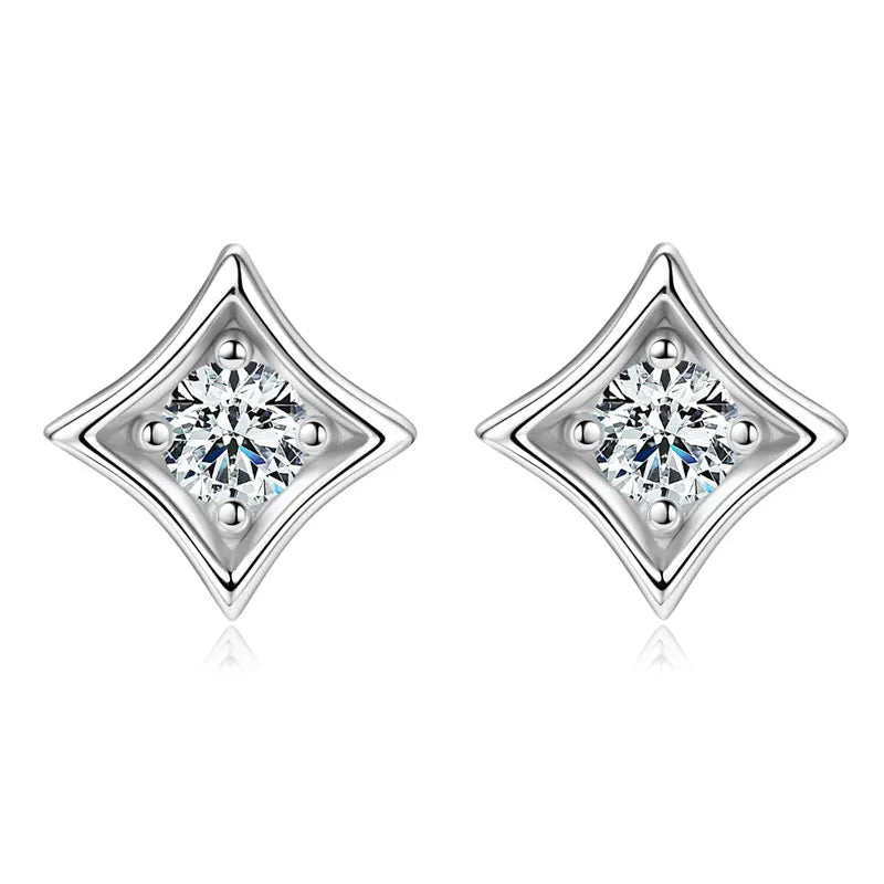 OXTAO Sparkling VVS1 D Color 5MM Moissanite Stud Earrings 925 Sterling Silver Round Cut Birthday Party Fine Jewelry Gift