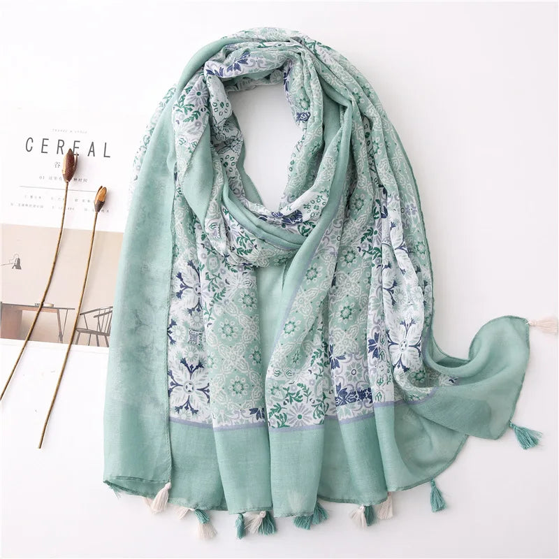 2024 Designer Brand Women Scarf Classical Print Lady Shawls Cotton Feeling Soft Oversize Hijabs Neck Headband Tassel Foulard
