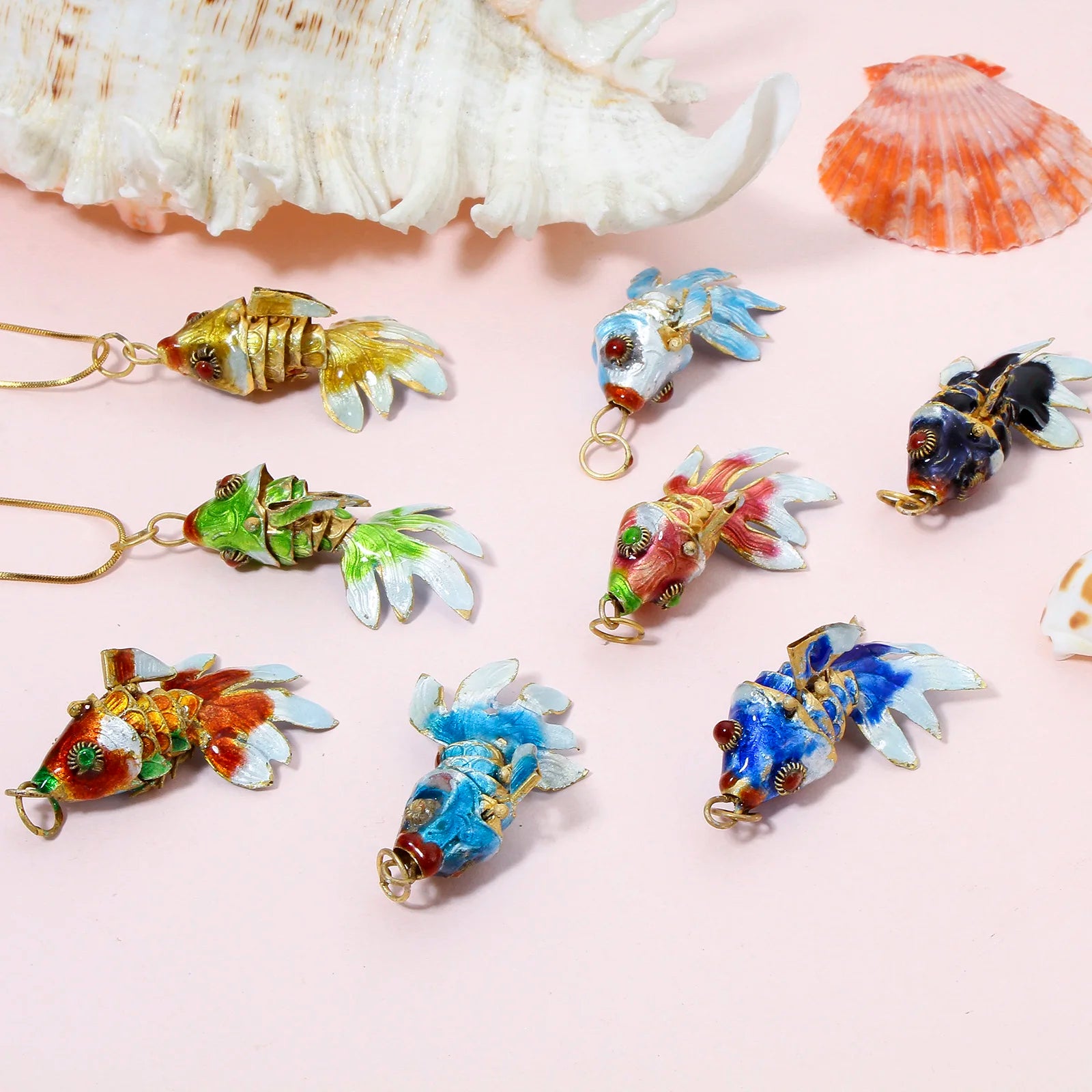 DoreenBeads, 1 pièce, pendentif en laiton 3D en forme de poisson, animal mobile, océan, couleur or, pour collier, fabrication de bijoux DIY, 4,8 cm x 2,4 cm