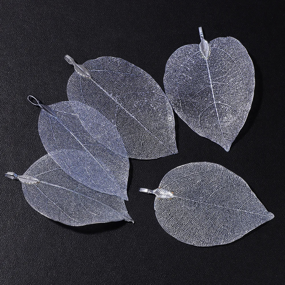 Pendentif en métal avec de véritables feuilles naturelles multicolores, idéal pour la création de bijoux (boucles d'oreilles, colliers, etc.) - Lot de 5
