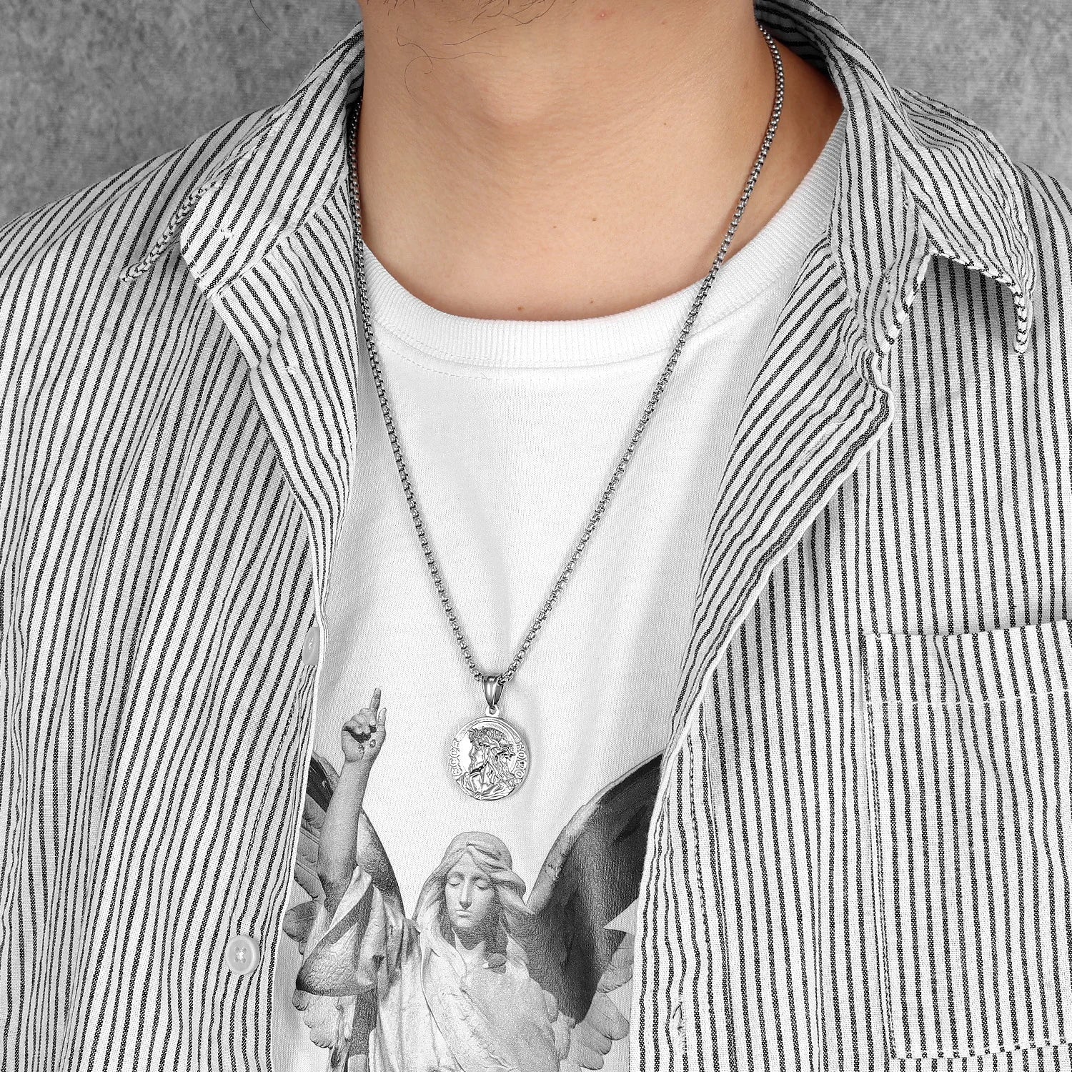 Pendentifs chrétiens Jésus Colliers en acier inoxydable 316L Hommes Puissant Amulette Chaîne Rock Punk Religion Bijoux Cadeau Dropshipping