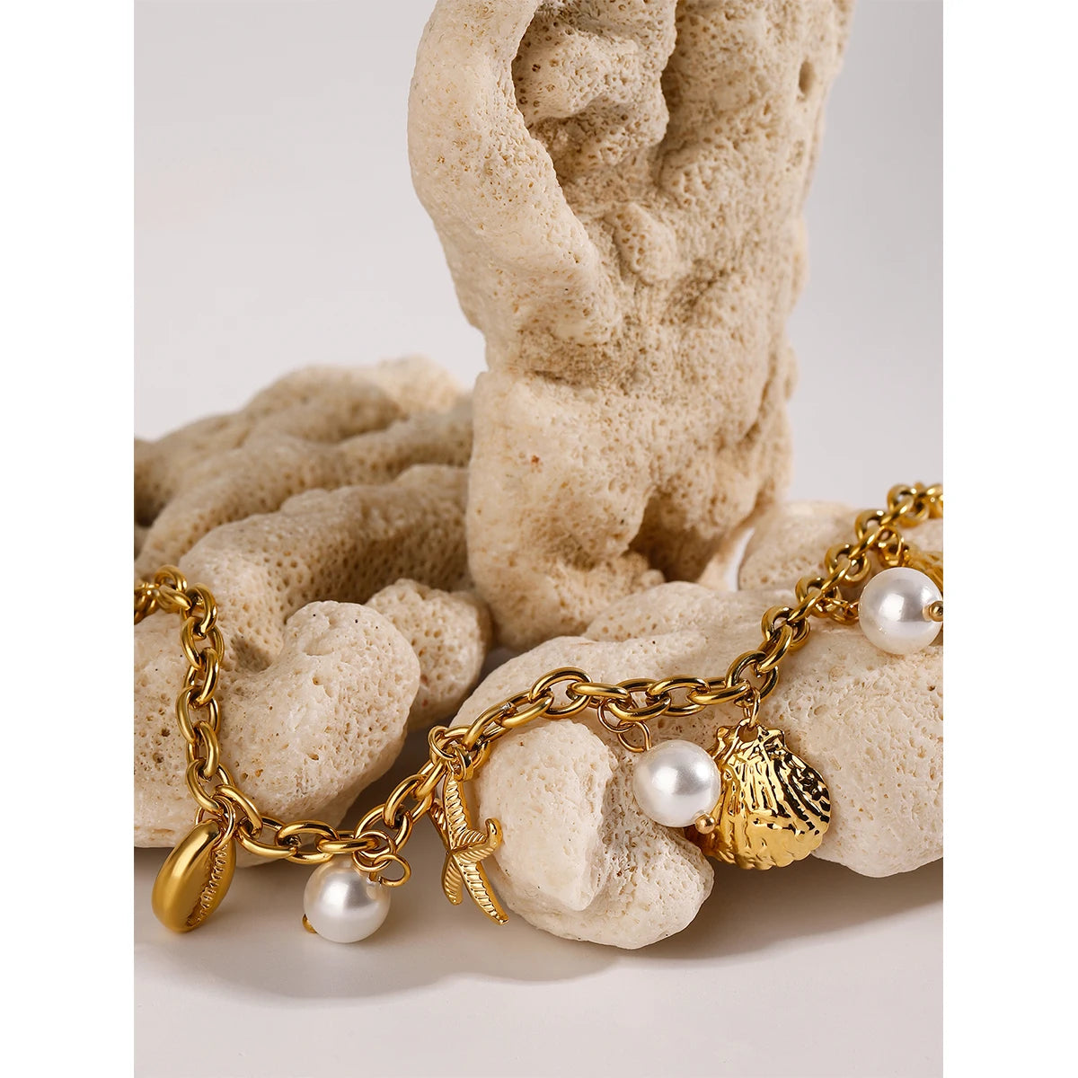 Zora 18K Gold PVD Plated Stainless Steel Pearl Shell Starfish Charm Bracelet Bangle Women Waterproof Beach Jewelrry Gift