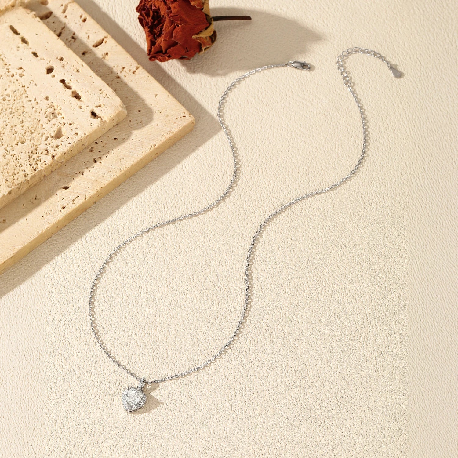 MODIAN 1CT Dazzling Moissanite Halo Necklace 925 Sterling Silver Heart Wedding Gfits Pendant Necklace For Women Fine Jewelry