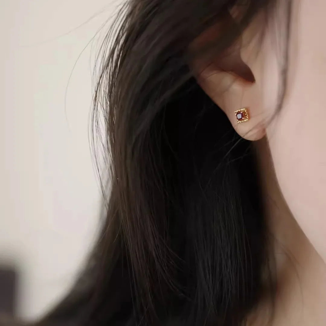 Boucles d'oreilles carrées en argent sterling 925 plaqué or 14 carats et zircon rouge pour femmes, bijoux de tempérament simple