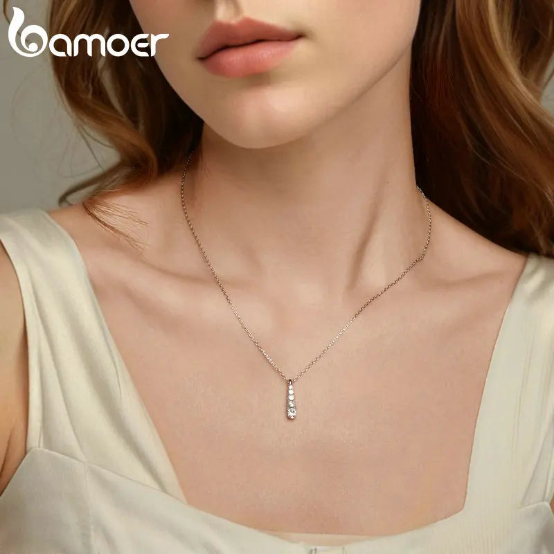 BAMOER 925 Sterling Silver Elegant Teardrop Necklace for Women, Gold Plated Dainty Pendant Jewelry Gifts for Birthday/Valentine