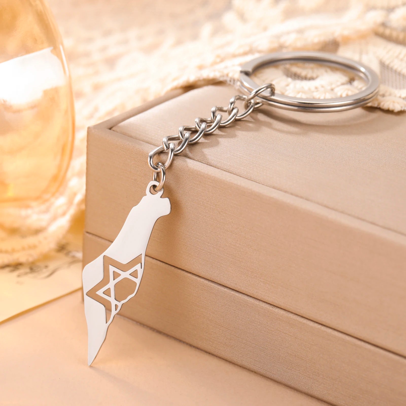 Dreamtimes Israel Map David of Star Keychain for Women Men Hexagram Stainless Steel Religious Key Ring Jewelry Gifts