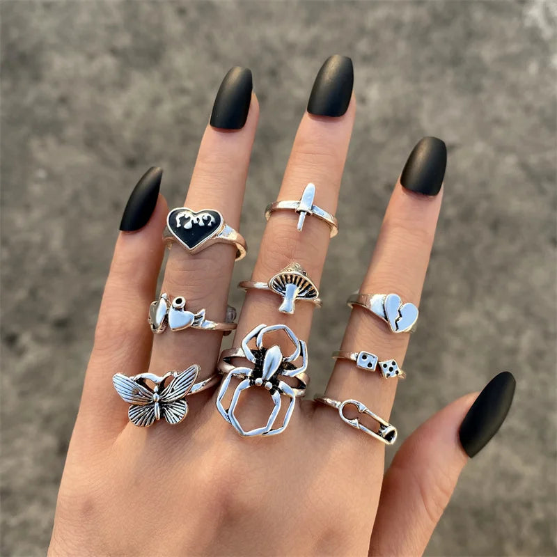Punk Heart Ring Set for Women Sword Teary Eyes Gothic Vintage Plated Retro Rhinestone Bohemia Finger Jewelry 2022 New Trendy