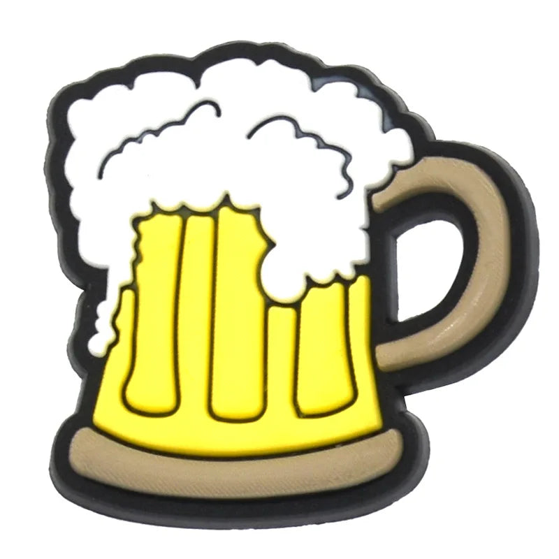 1 pièce de breloques en PVC pour chaussures Crocs, motif poulet à la bière, accessoires de bricolage, badge unisexe, boucle pour sandales, décoration pour jeans enfant.