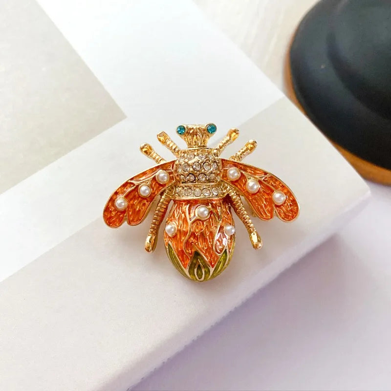 SKEDS Luxury Exaggerated Vintage Women Girls Crystal Bee Brooch Pin Fashion Elegant Lady Exquisite Insect Rhinestone Badges