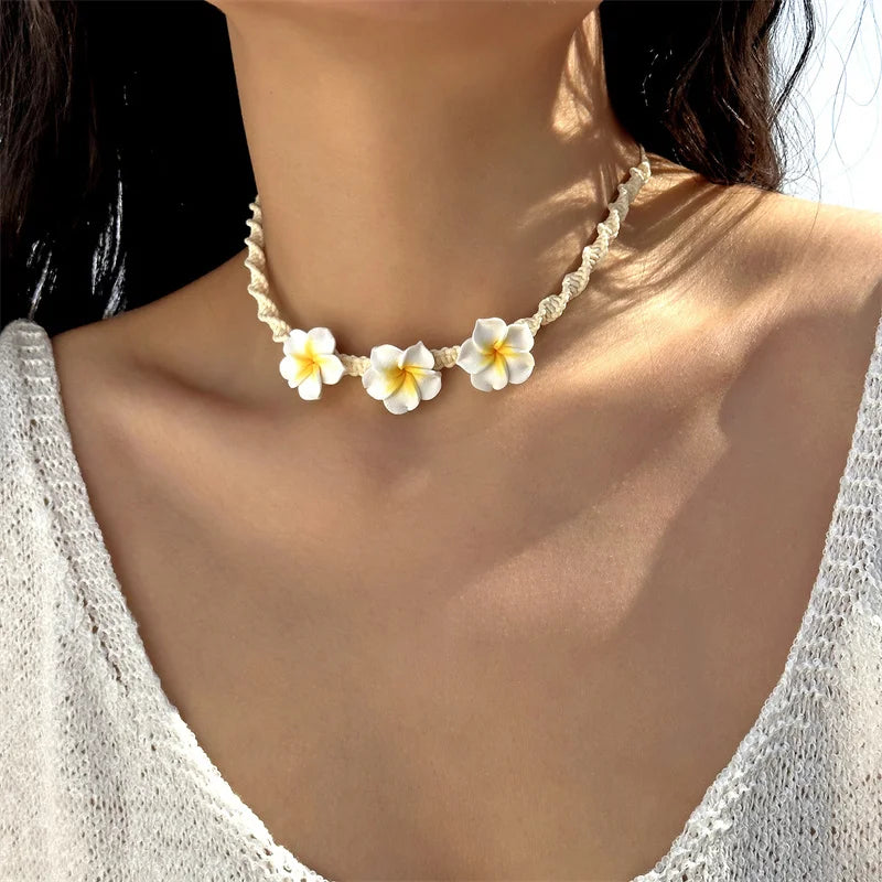 New Bohemian Big Flower Necklace For Women Red Yellow Green Flowers Braided Necklace Girls Beach Party Wedding Charm Jewelry