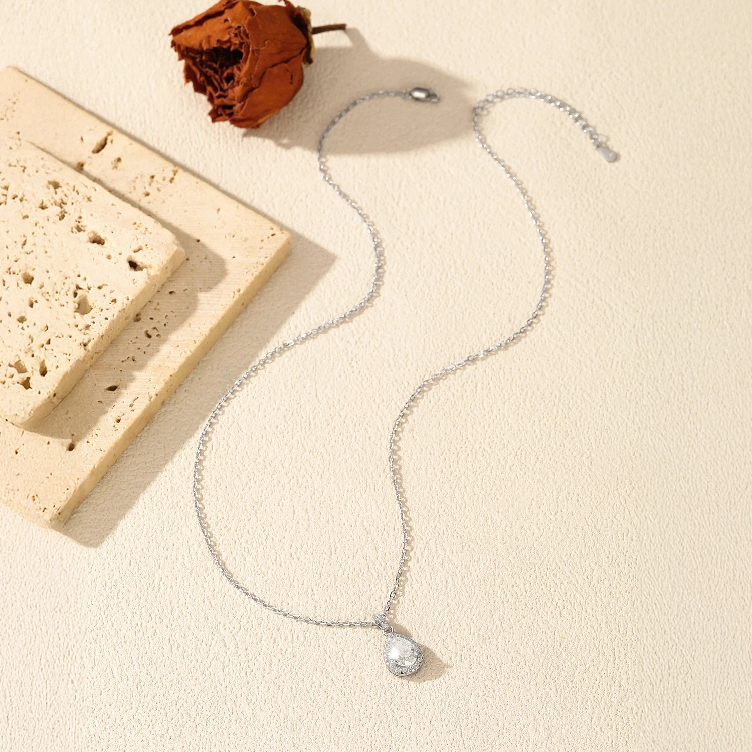 MODIAN 1.2CT Water Drop Moissanite Wedding Necklaces 925 Sterling Silver Exquisite Pendant Necklace For Women Statement Jewelry