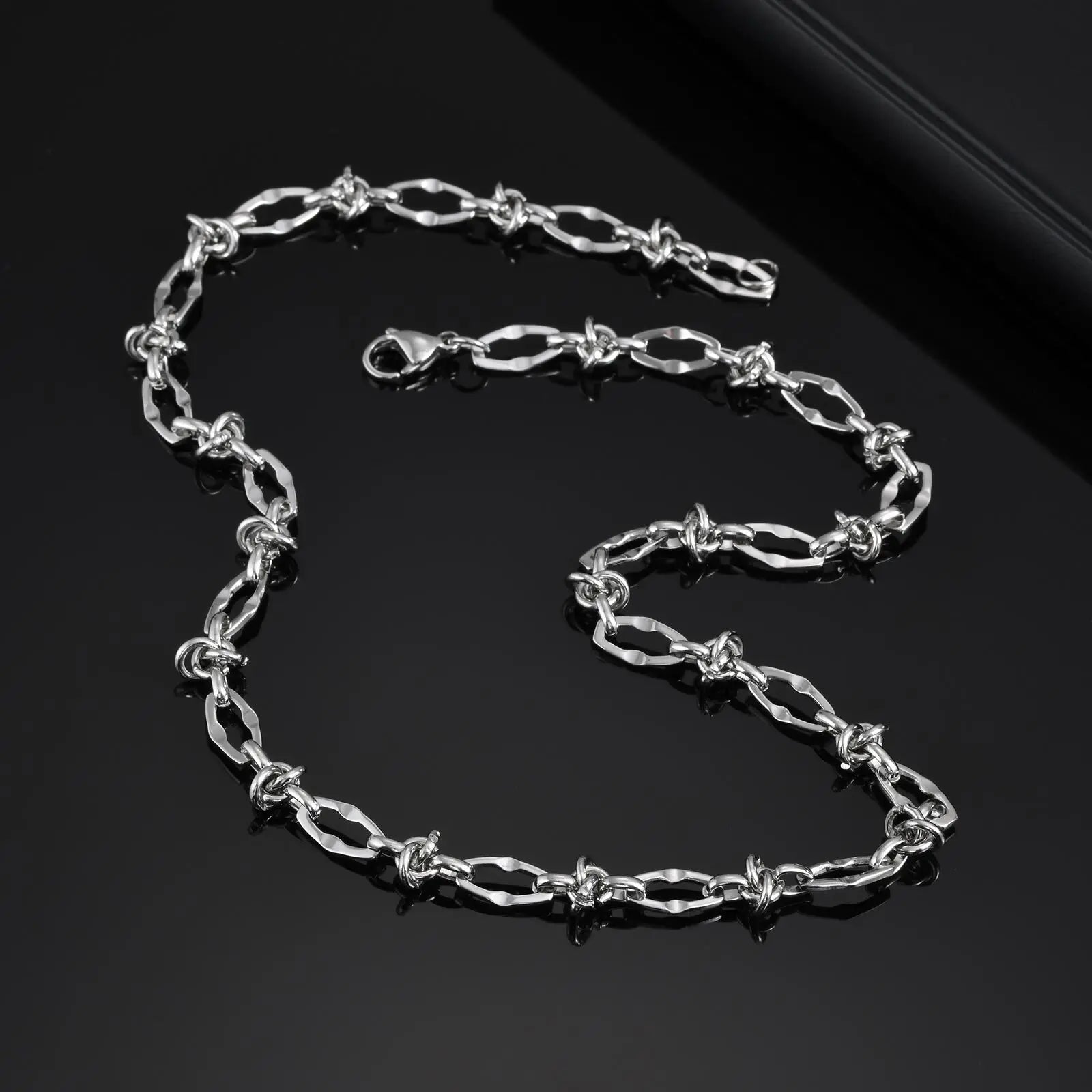 Collier Vnox Personality Thorn Knot Links pour homme et femme, chaîne géométrique unisexe en acier inoxydable, ras-de-cou irrégulier inaltérable