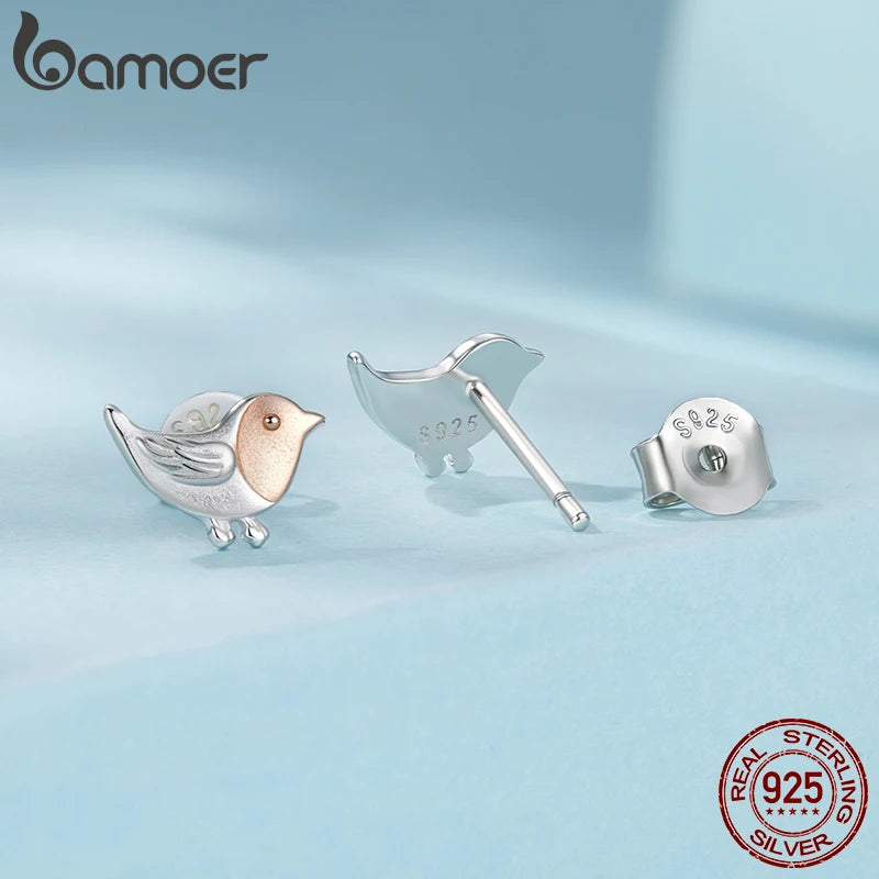 BAMOER 925 Sterling Silber Zweifarbige Mini-Vogel-Ohrstecker Minimalistischer roségoldplattierter süßer Schmuck für Frauen und Teenager zum Geburtstag