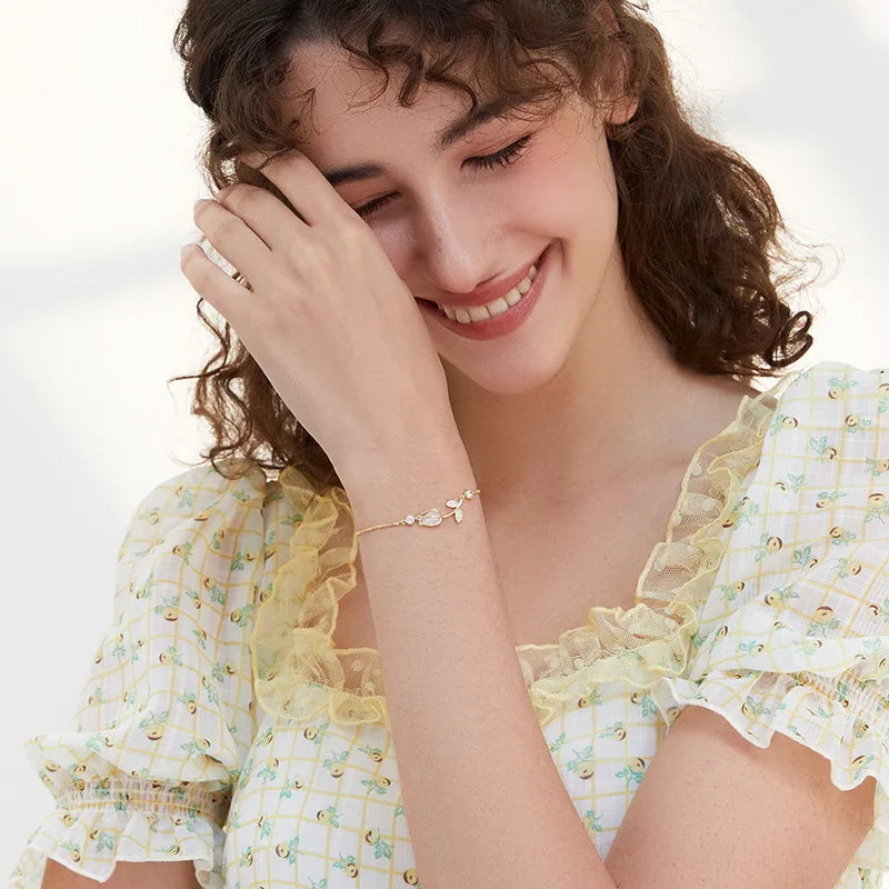 Koreanisches, leichtes Luxus-Tulpenblütenarmband für Damen, glänzendes Zirkonia-Opal-Perlen-Rosen-Charm-Armband, verstellbarer Anhänger, trendiger Schmuck