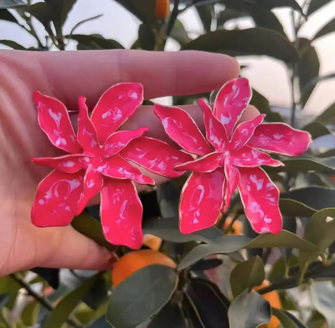 Zvoijio New Sweet Temperament Wave Dot Leaf Flower Earrings