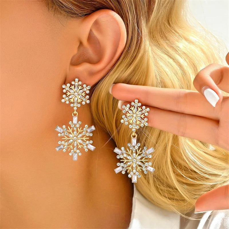 Boucles d'oreilles pendantes délicates en zircon et perles d'imitation flocon de neige pour femmes, boucles d'oreilles brillantes en strass et fleurs, cadeau idéal pour Noël.