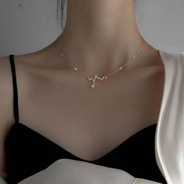 Exquisite Cherry Blossoms Flower Necklace For Women Crystal Zircon Rose Heart Butterfly Clavicle Chain Wedding Romantic Jewelry