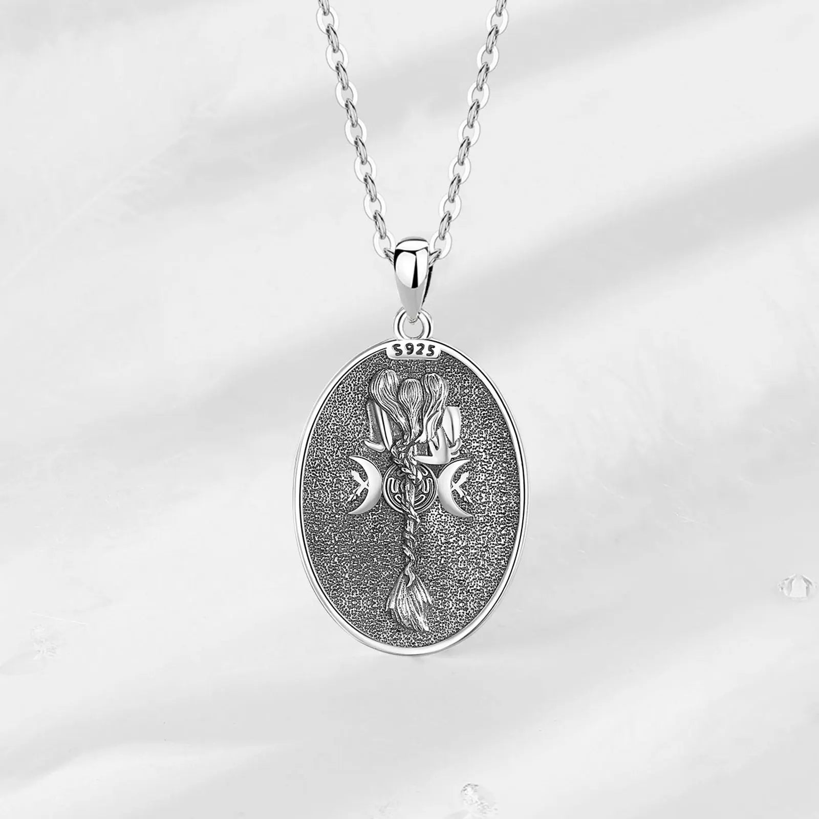 Eudora 925 Sterling Silver Triple Moon Goddess Necklace Hecate Dog Amulet Pendant Triple Goddess Jewelry Personality Women Gift