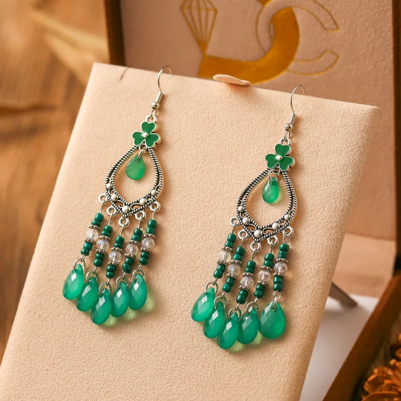 Neue böhmische Ohrringe mit langen Reisperlen in Tropfenform für Damen, ethnisch-retro, tropfenförmig, hohl, baumelnd, Schmuck für Urlaub und Party