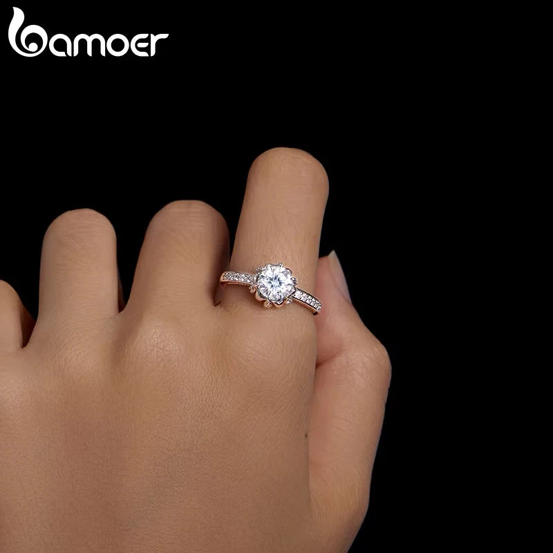 BAMOER D Farbe VVS1 EX Moissanit Blumenring 1ct Runder Moissanit Diamant Solitär Verlobungsring aus 925 Sterlingsilber für Frauen