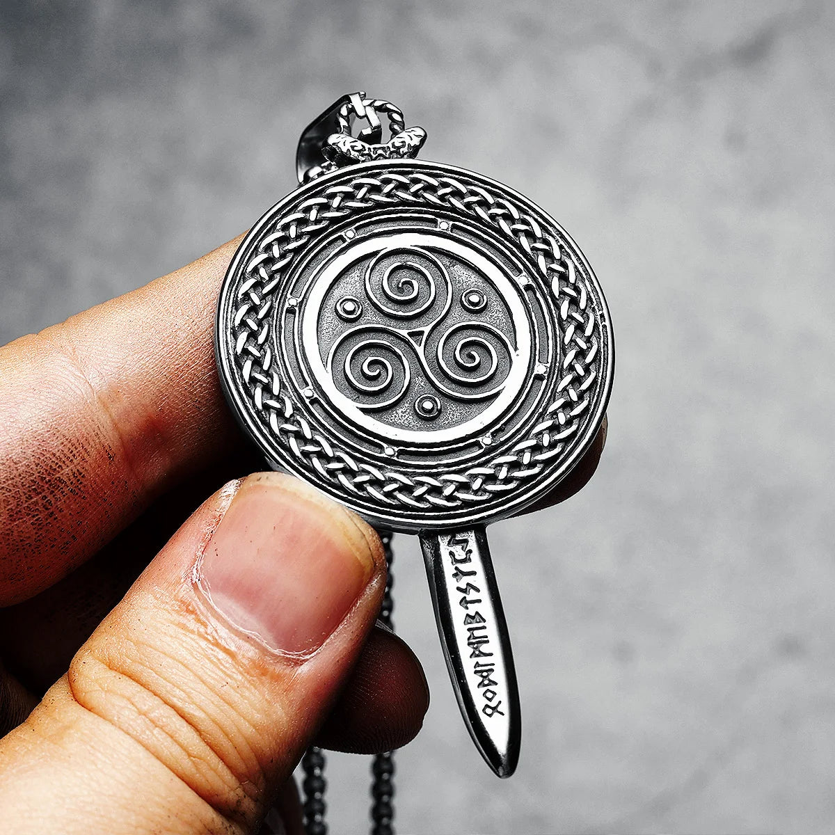 Collier pour homme avec épée de Damokles en acier inoxydable, pendentif de la Grèce antique, chaîne rock punk rap pour ami, bijoux masculins, cadeau, livraison directe