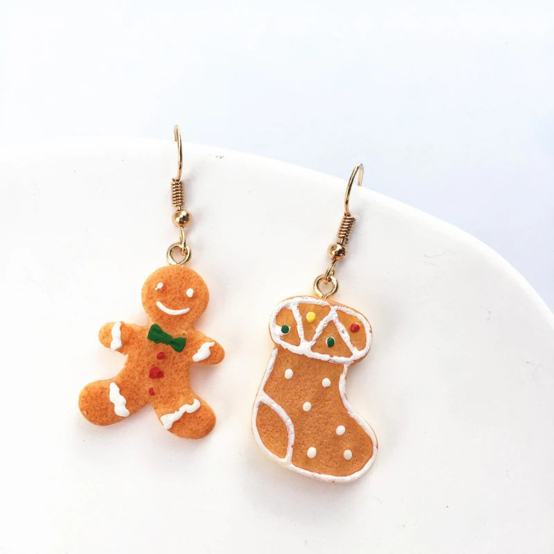 Christmas Gingerbread Man Resin Earrings for Women Biscuits House Xmas Tree Gloves Pendant Earring Girls New Year Jewelry Gift