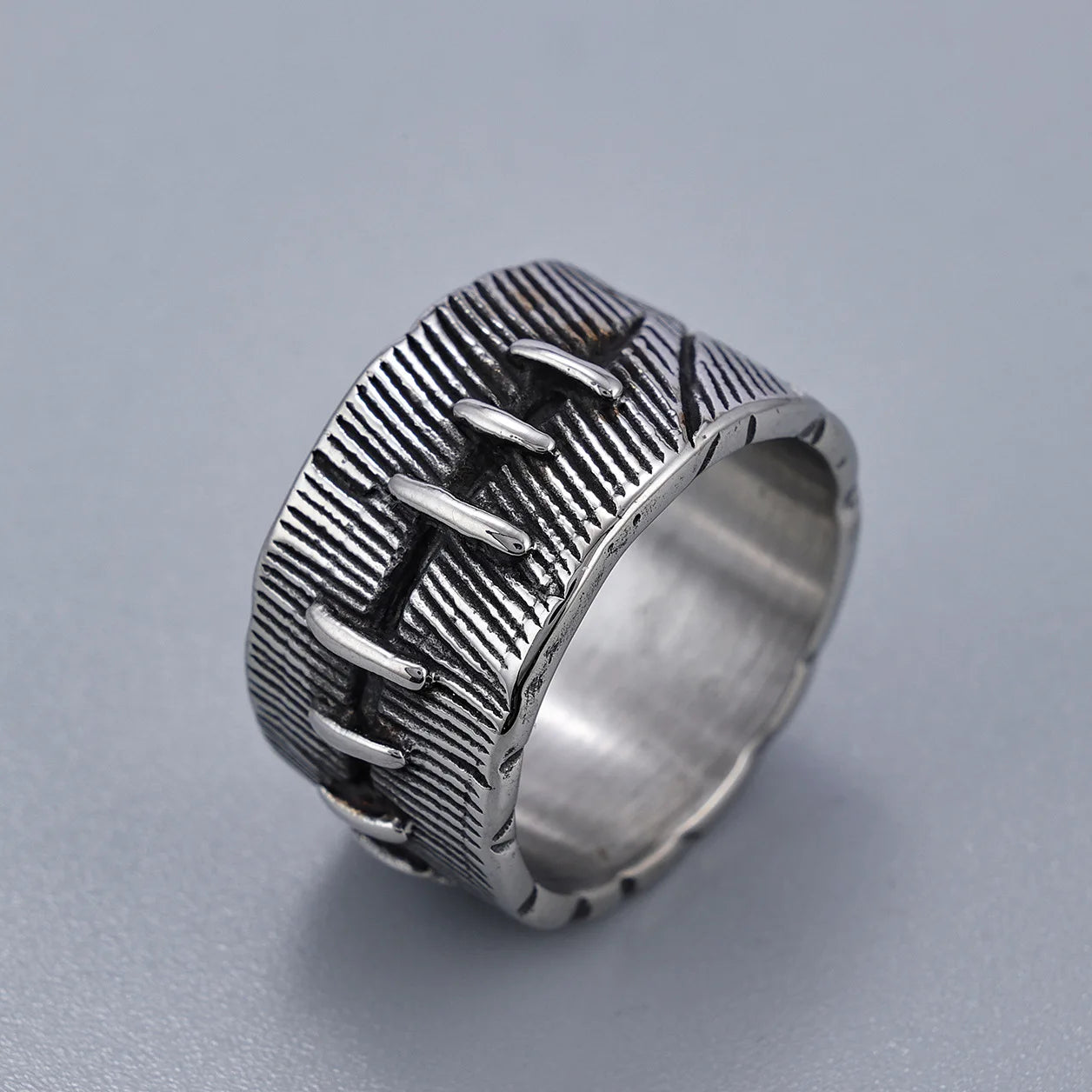 Fashion Mens Punk Biker Ring Creative Chimeric Suture Stainless Steel Rings for Women Vintage Gothic Jewelry Size 7 to Size 15
