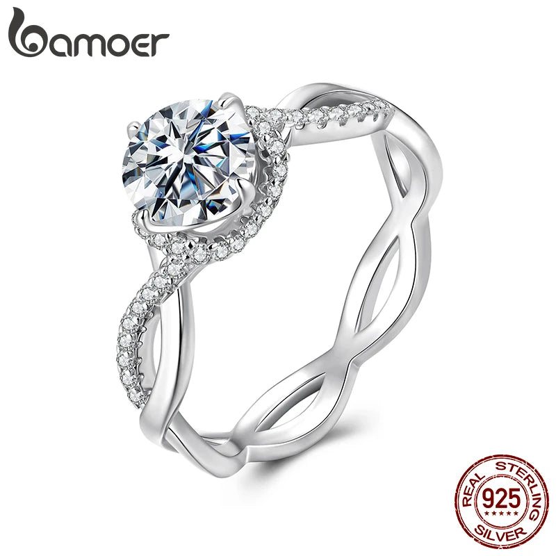 BAMOER 1CT Moissanite Twisted Ring Retro Lace Statement Band Ring Round Cut for Women Engagement Jewelry Eternal Elegance Gift