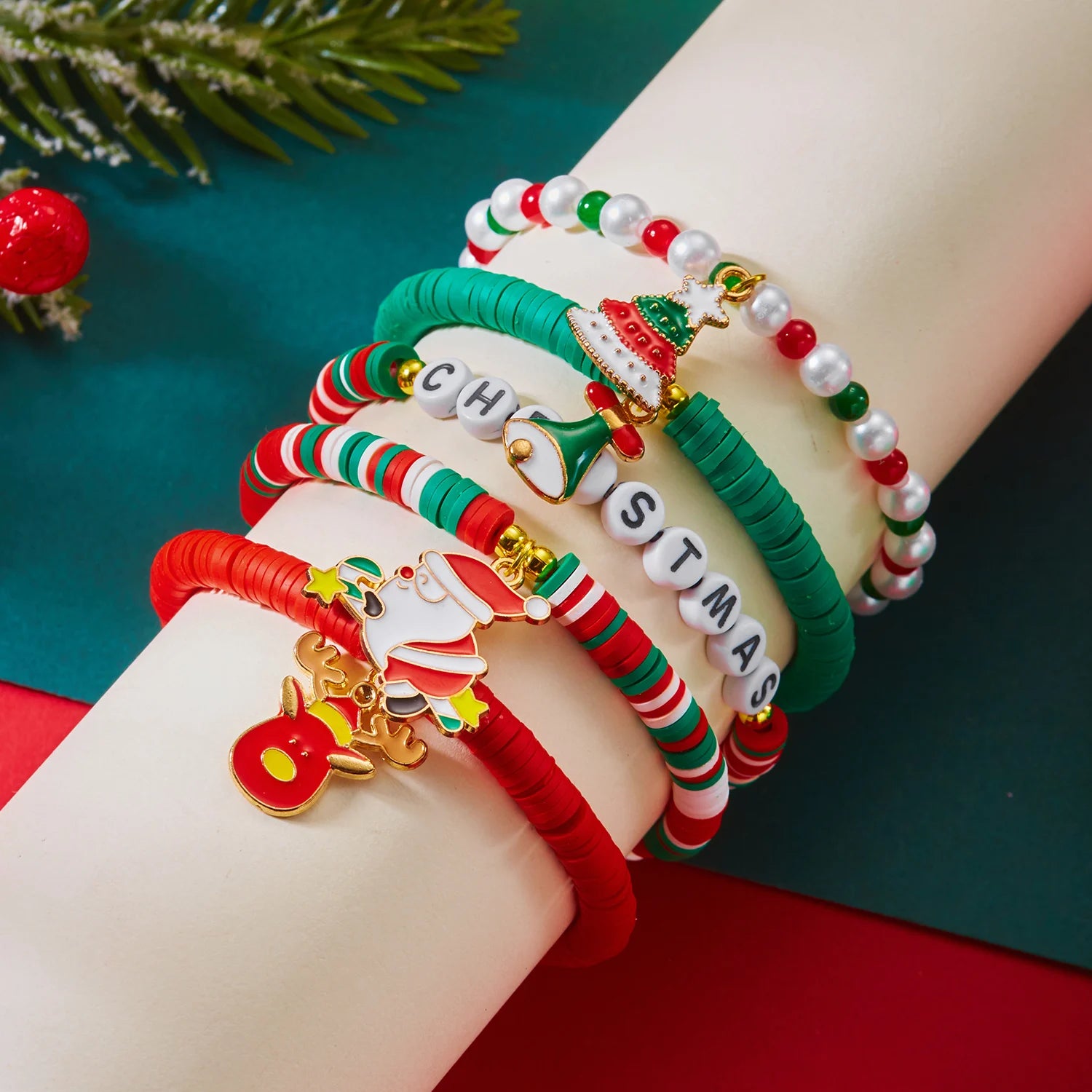 4Pcs/Set Christmas Tree Santa Claus Bracelet For Women Xmas Deer Snowflake Pearl Polymer Clay Beads Bracelets New Year Jewelry