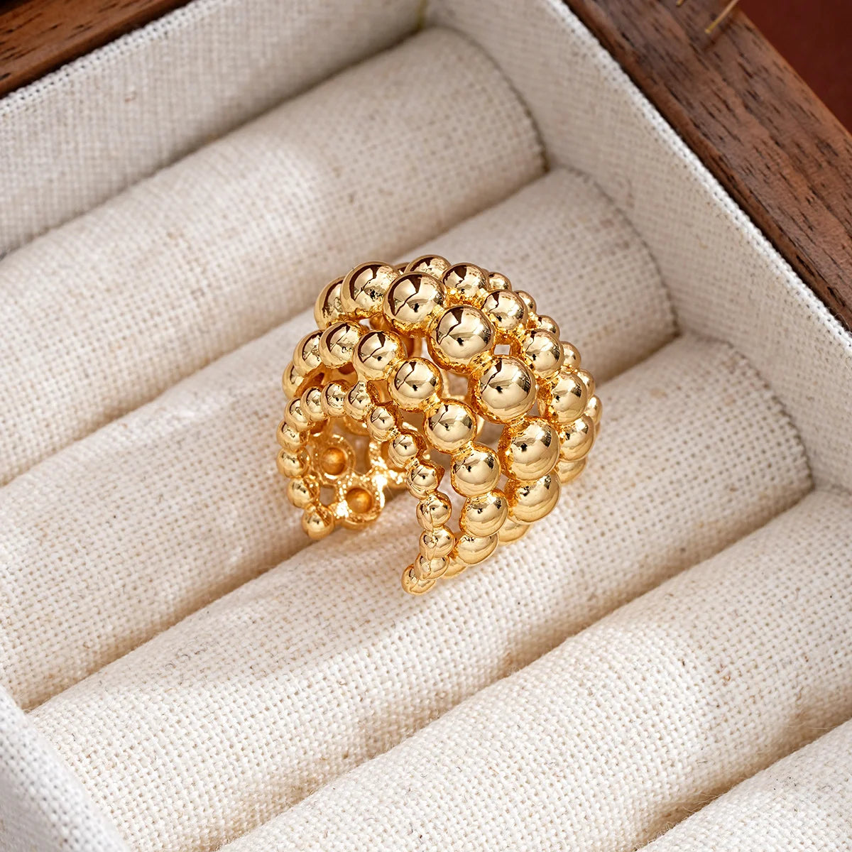 New Exaggerated Wide Clip-On Earrings Set For Women Simple Gold Color Copper Metal Earring Daily Wear Vacation Jewelry Gift