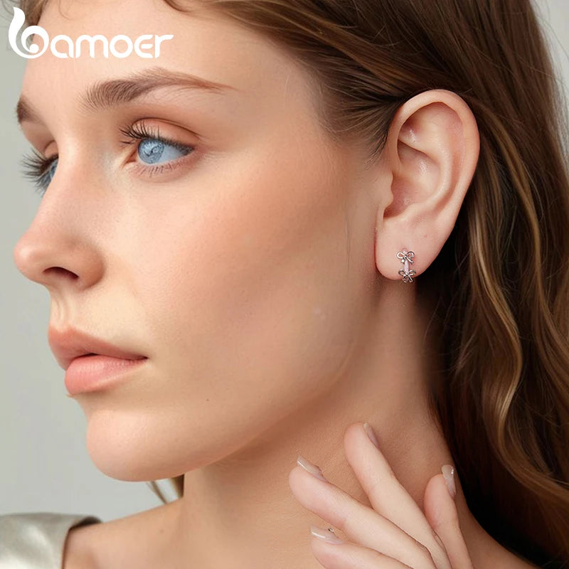 BAMOER Ohrringe aus 925er Sterlingsilber mit rosa Schleife, doppelter Schleifenverschluss, hypoallergen, süßes Schmuckgeschenk für Mädchen