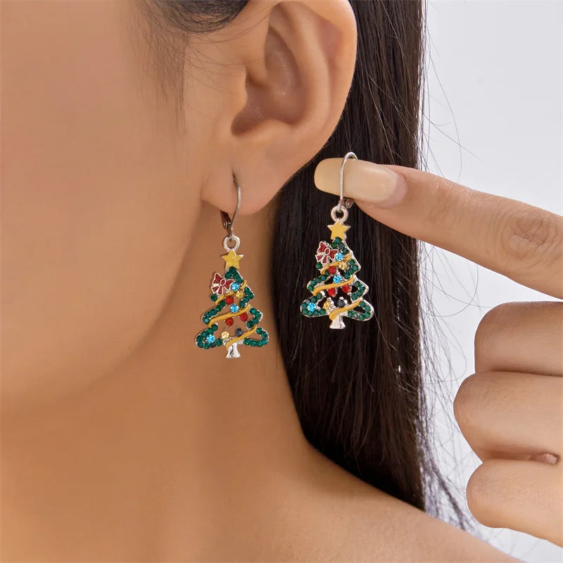Vintage Metal Splicing Christmas Tree Long Drop Earrings for Women Hollow Xmas Tree Star Dangle Earring Party Punk Cool Jewelry