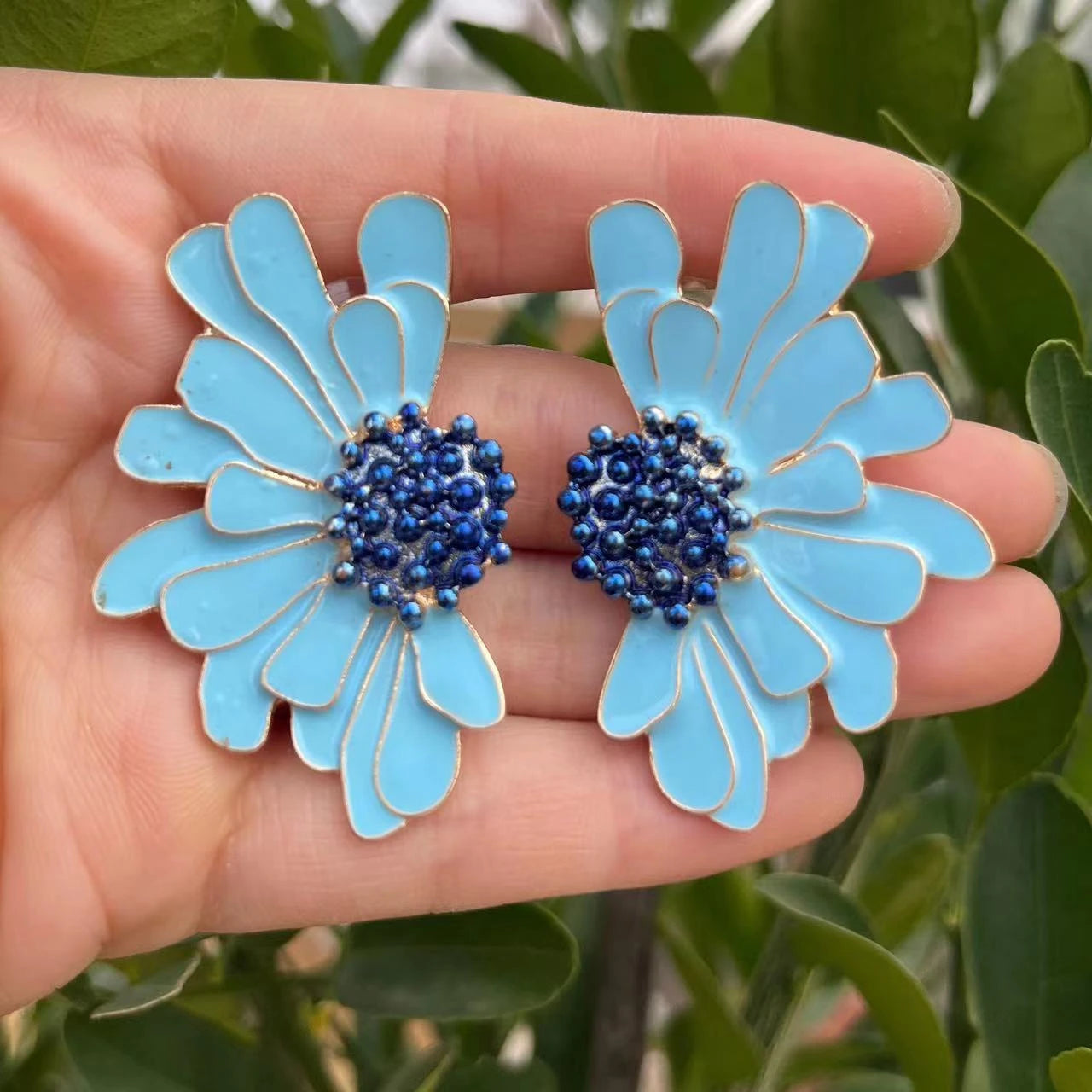 Zvoijio New Sweet Temperament Wave Dot Leaf Flower Earrings