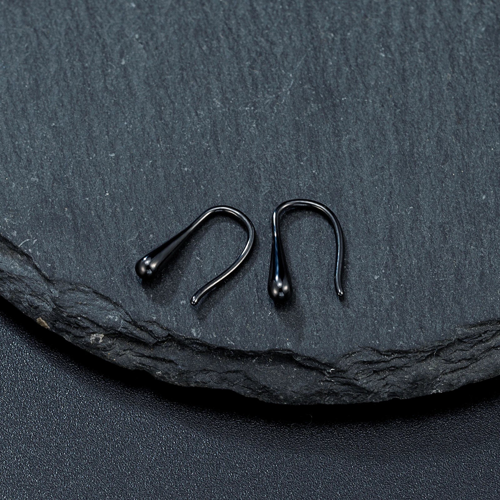 MKENDN Ohrringe aus farbiger Biokeramik in Tropfenform, U-förmig, schlicht und elegant, Retro-Schmuck, Geschenkidee für Partys und Geburtstage