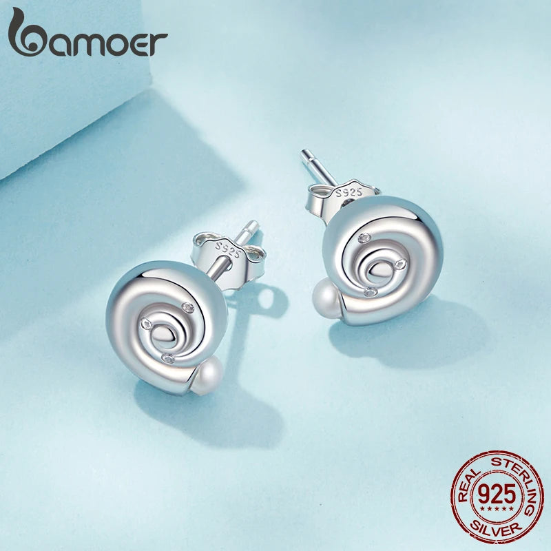 BAMOER Vergoldete Muschelohrringe, 925er Sterlingsilber, Ohrstecker mit Muschel, Strandschmuck, Geschenke für Frauen, SCE1827