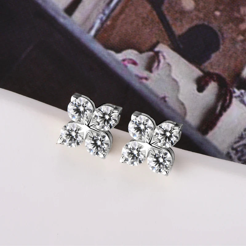 OXTAO D Color 3.0mm Moissanite Stud Earring Ladies 925 Sterling Silver Daily Wear Fashion Four Leaf Clover Earrings Jewelry Gift