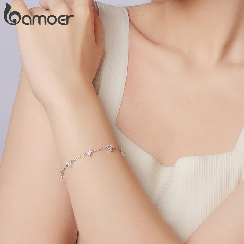 BAMOER Armband aus 925 Sterlingsilber mit kleinem Zirkonia-Herz, verstellbare Kette, leichtes, süßes Geschenk, edler Schmuck für Damen