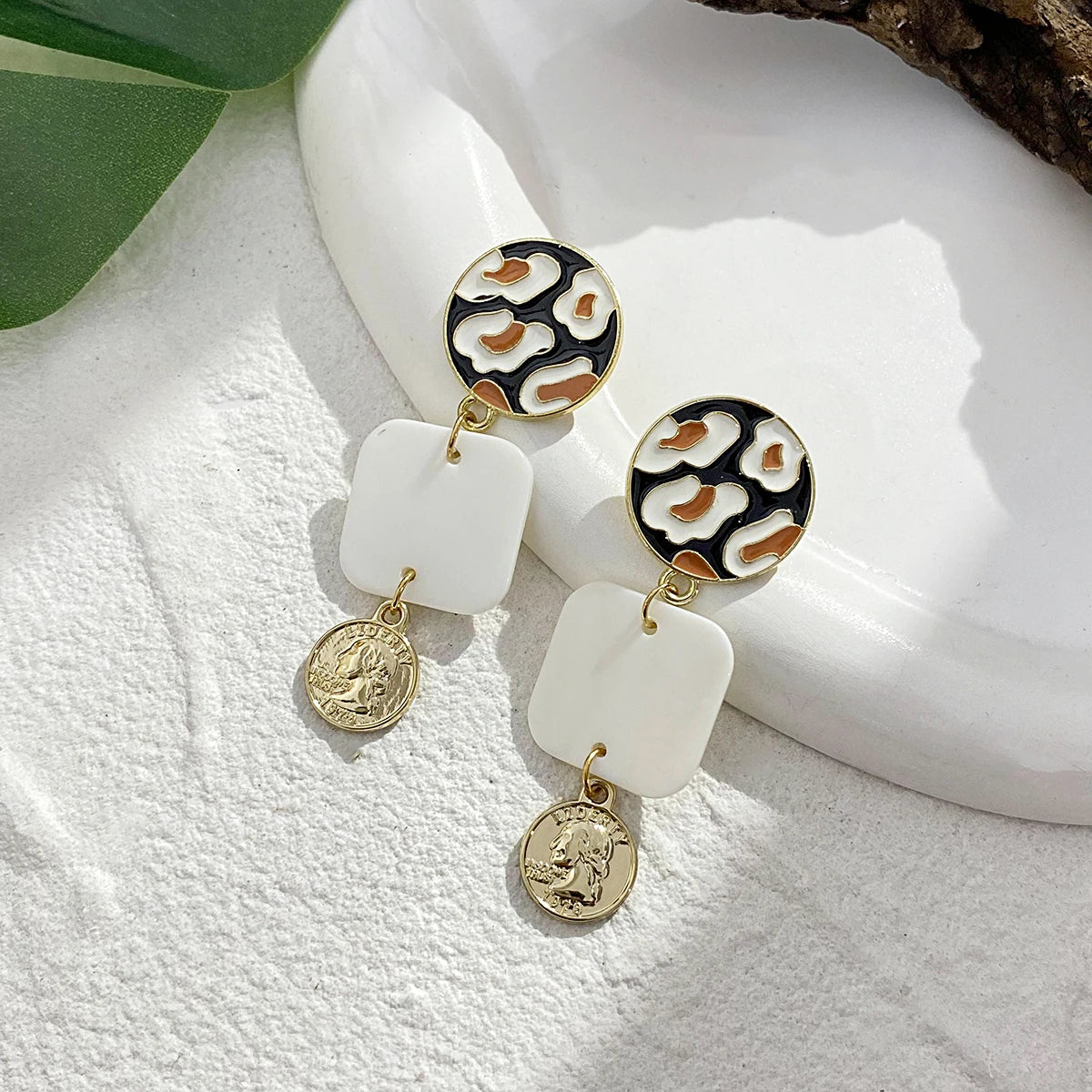 Bohemian Shell Conch Rattan Knit Drop Earrings for Women Gold Color Geometric Round Irregular Earrings Summer Beach Jewelry