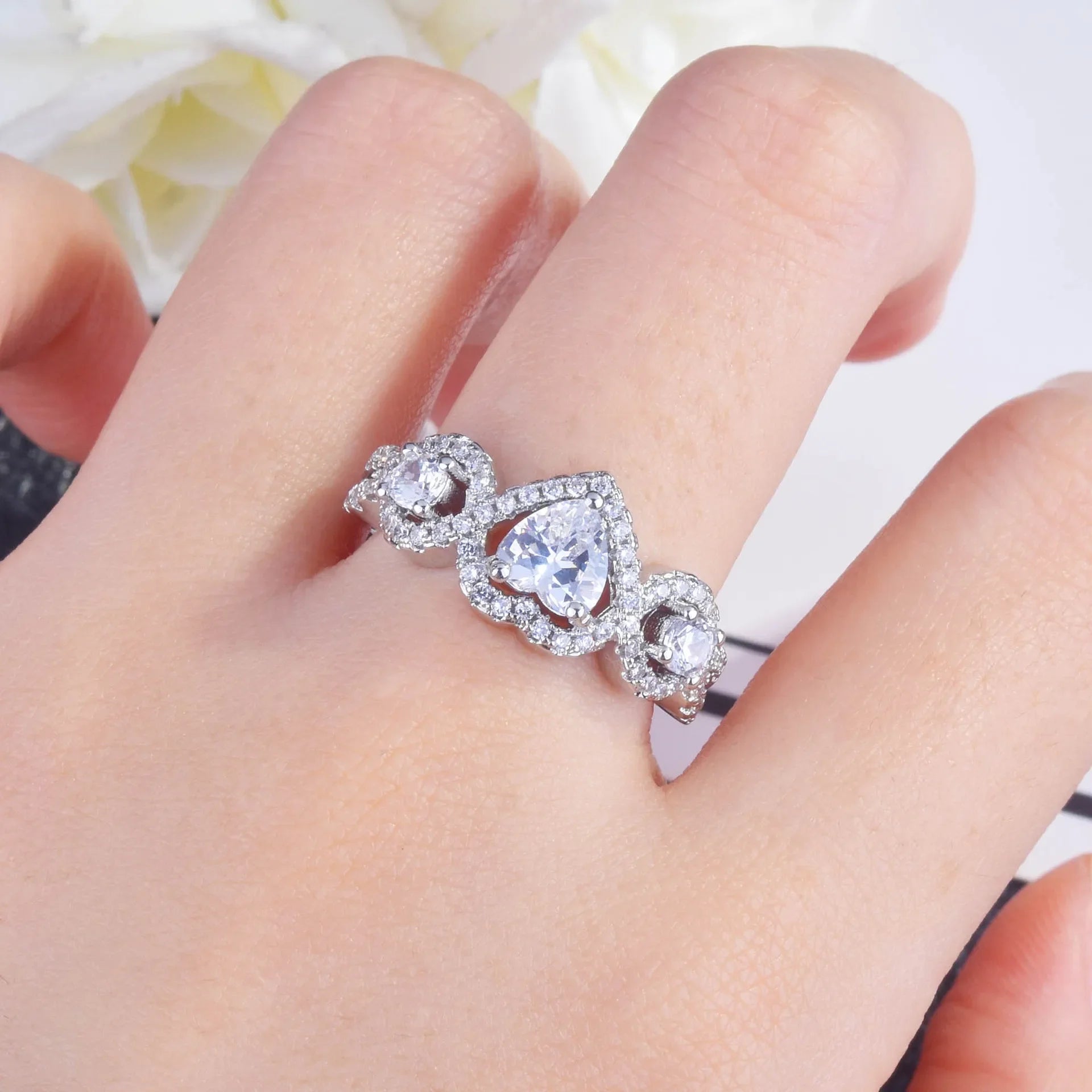 2021 Luxury Diamond S925 Sterling Silver Rings for Women Vintage Wedding Rings for Couples Fine Fashion Fine Jewelry