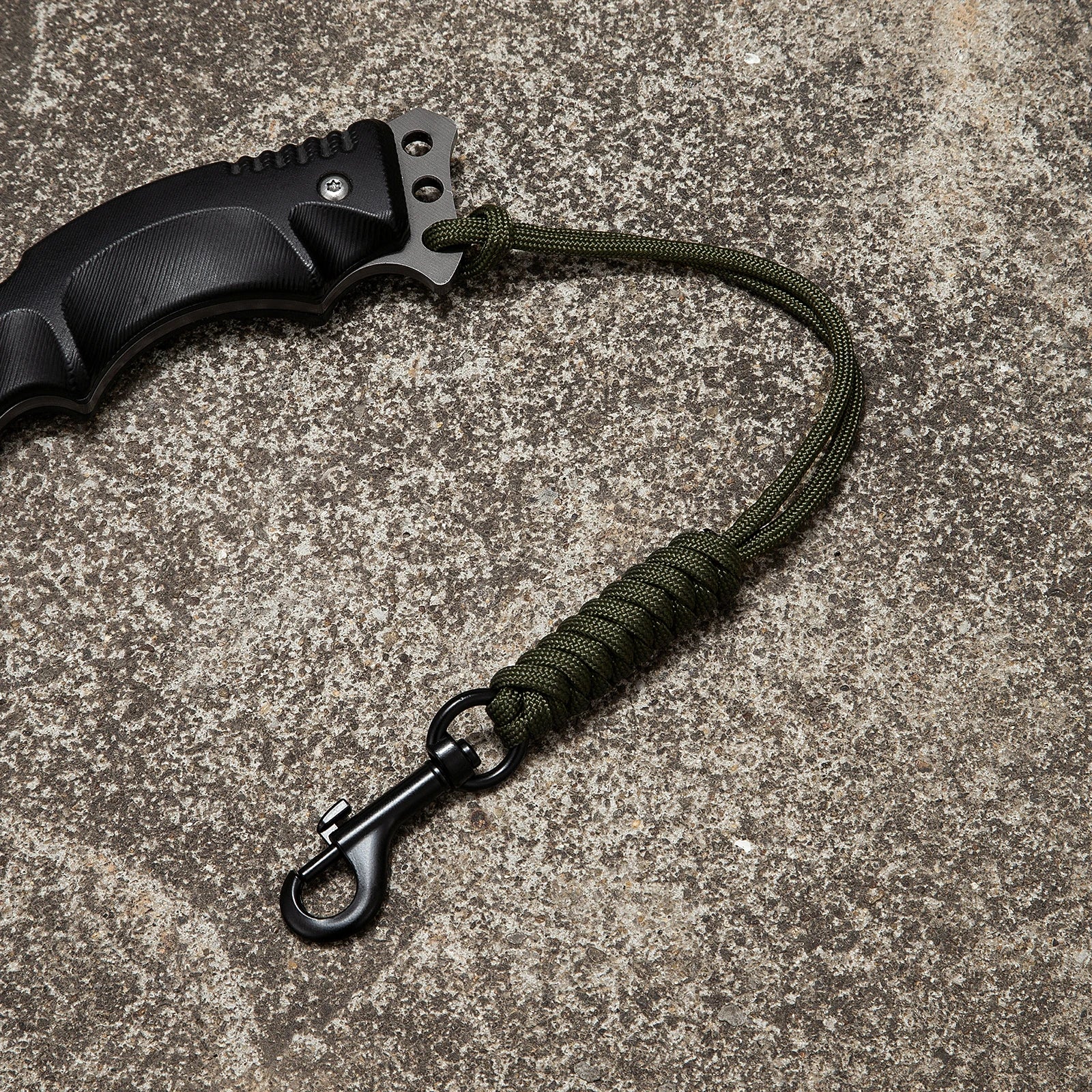 MKENDN Porte-clés en paracorde avec crochet métallique pour homme et femme, dragonne d'urgence pour l'escalade en extérieur, porte-cartes d'identité et d'identification.